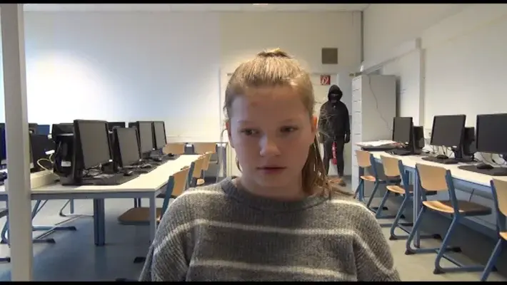 Screenshot des Films ”X”