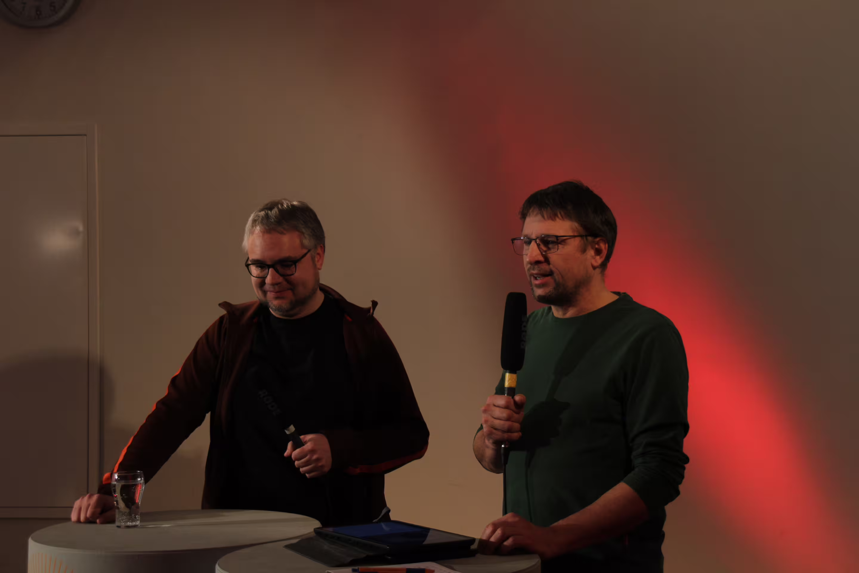 Regisseur Markus Dietrich (bekannt aus der TV-Kinderserie ”Schloss Einstein”) und Festivalleiter der AUFBLENDE Michael Ebert