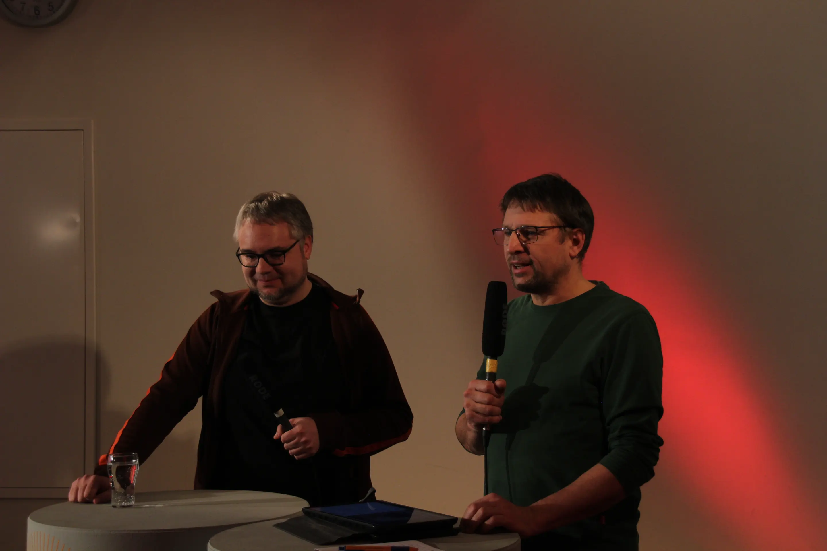 Regisseur Markus Dietrich (bekannt aus der TV-Kinderserie ”Schloss Einstein”) und Festivalleiter der AUFBLENDE Michael Ebert